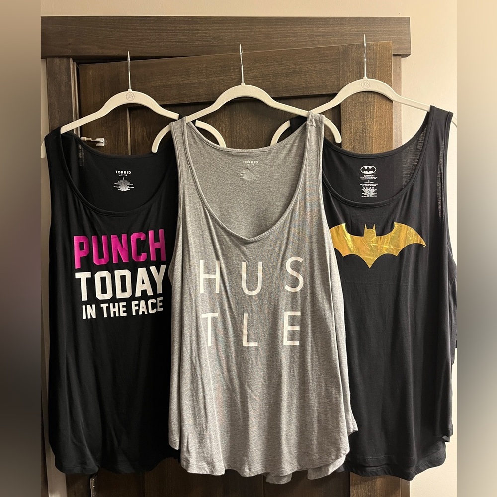 Torrid Active Tanks, Lot of 3